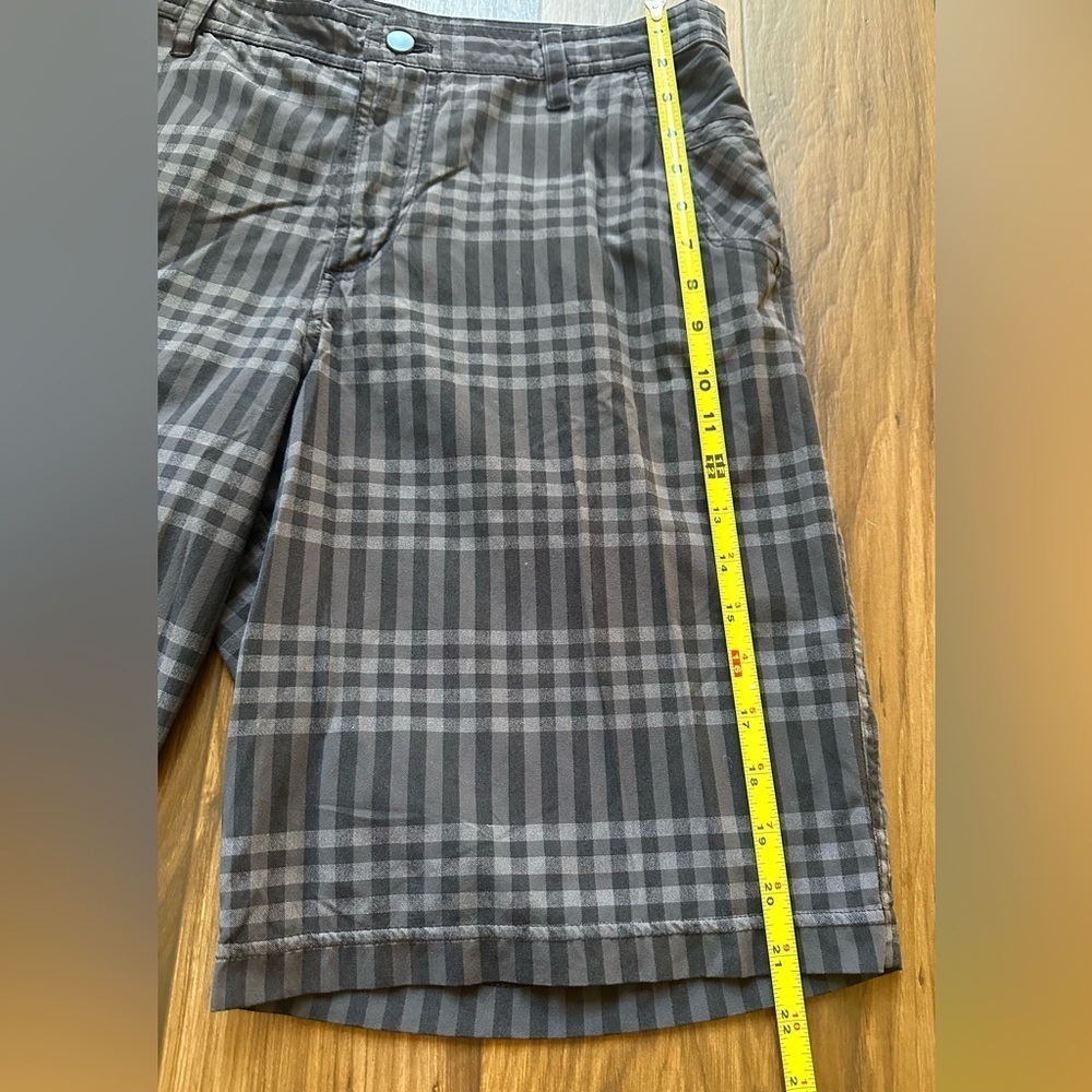 Lululemon Mens Size 36 Black Checked Plaid Golf Short Casual Athletic - Picture 6 of 12